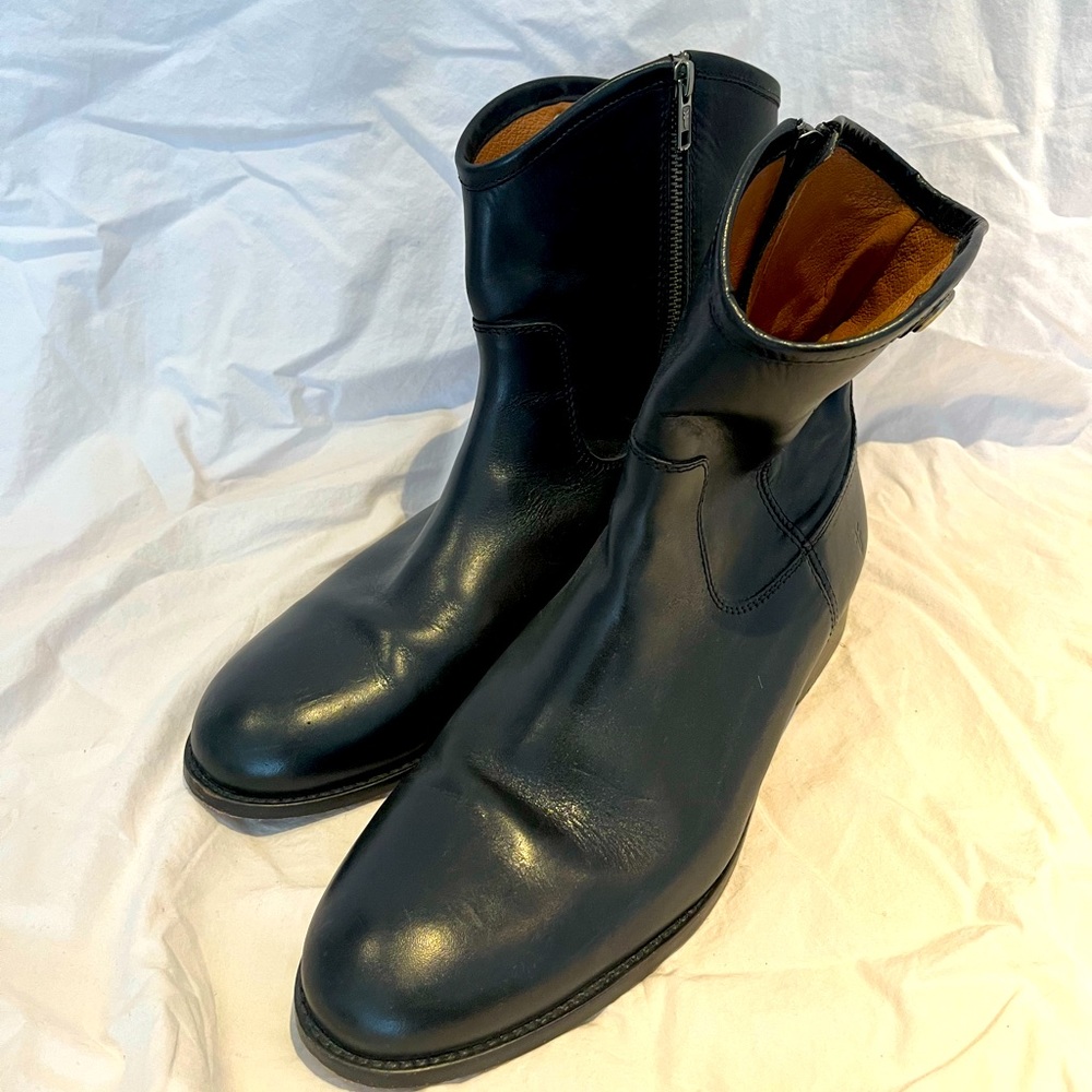 Black Leather Frye boots. Gently worn and like new.